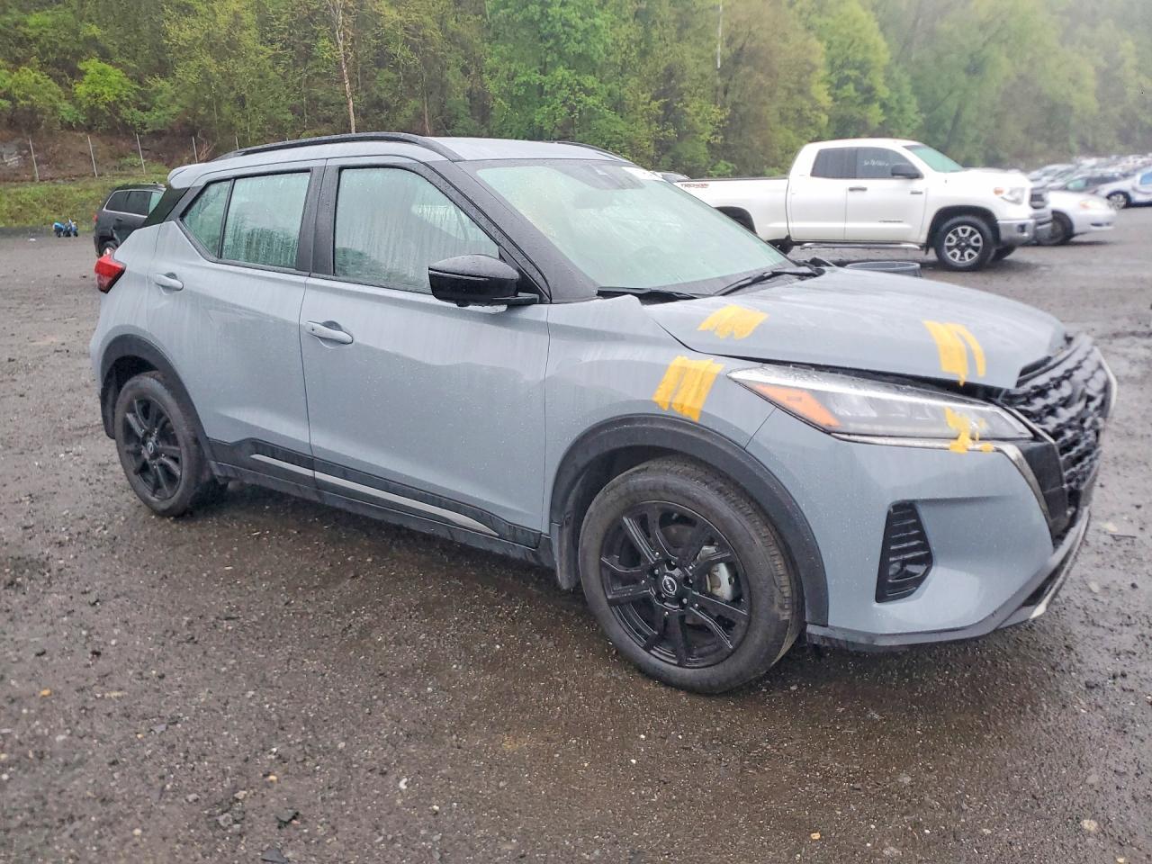 2023 Nissan Kicks Sr - zdjęcie 4