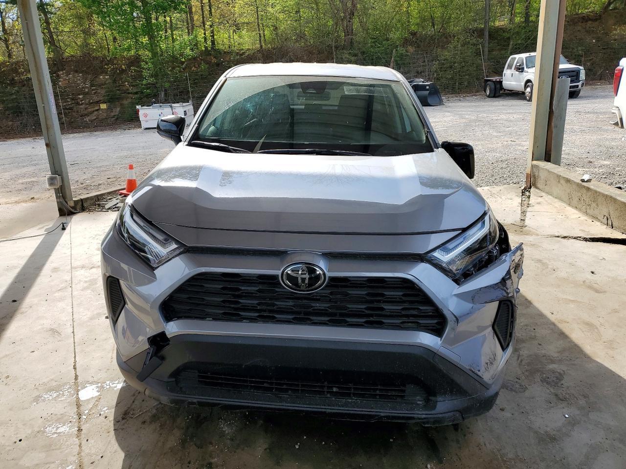 2025 Toyota Rav4 Le - zdjęcie 5