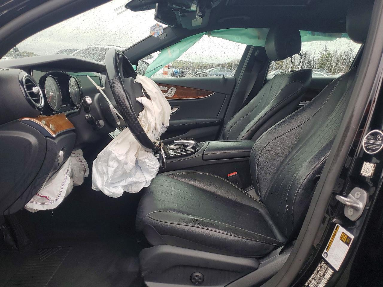 2017 Mercedes-Benz E 300 4Matic - zdjęcie 7