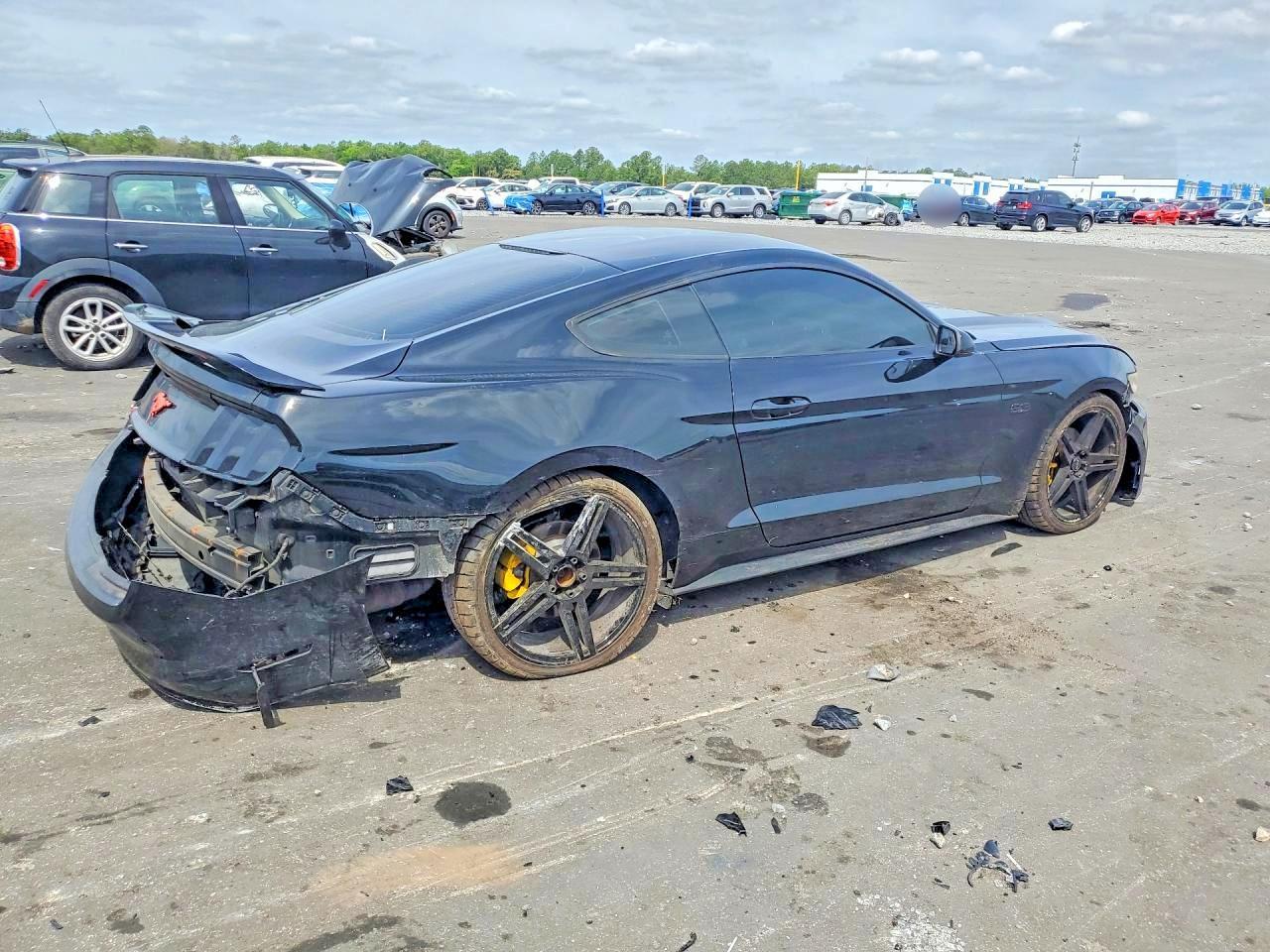 2017 Ford Mustang - zdjęcie 3