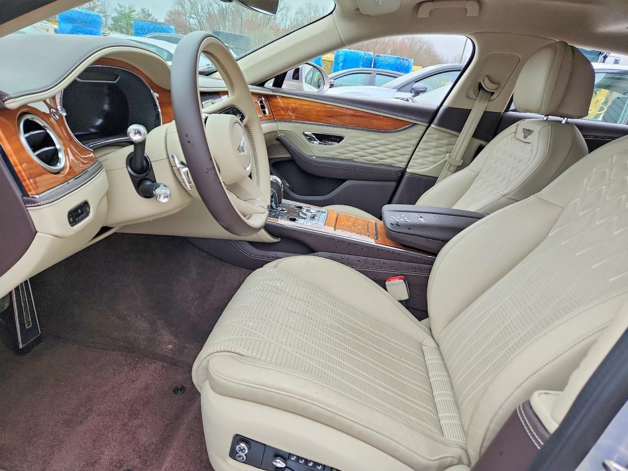 2024 Bentley Flying Spur - zdjęcie 7