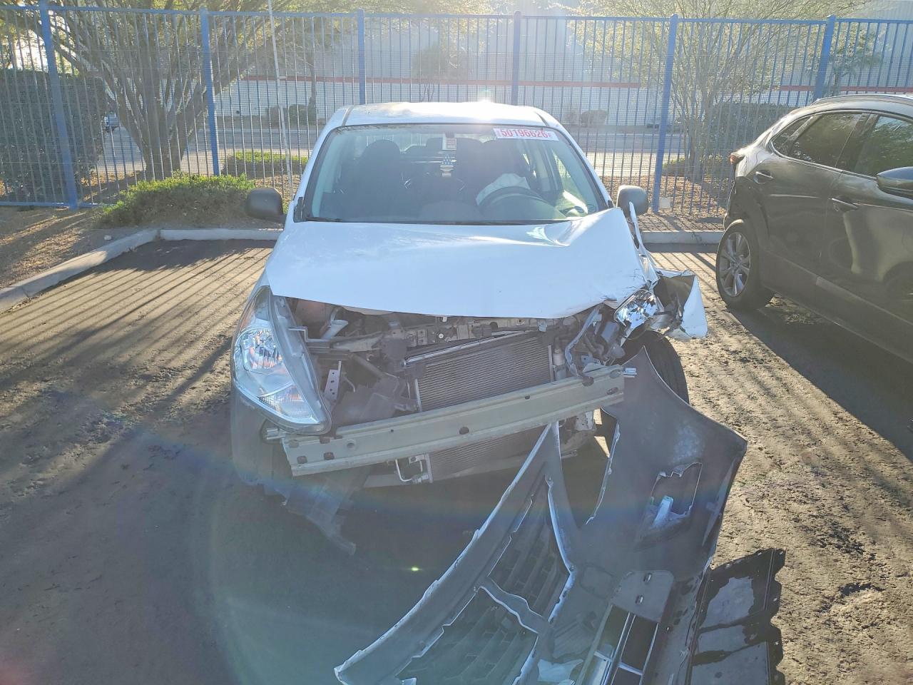 2015 Nissan Versa 1.6 S - zdjęcie 5