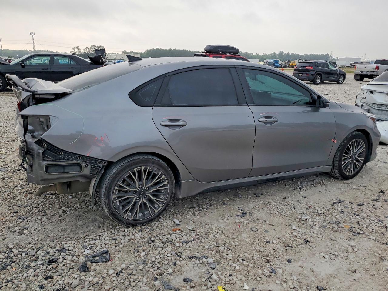 2023 Kia Forte Gt Line - zdjęcie 3