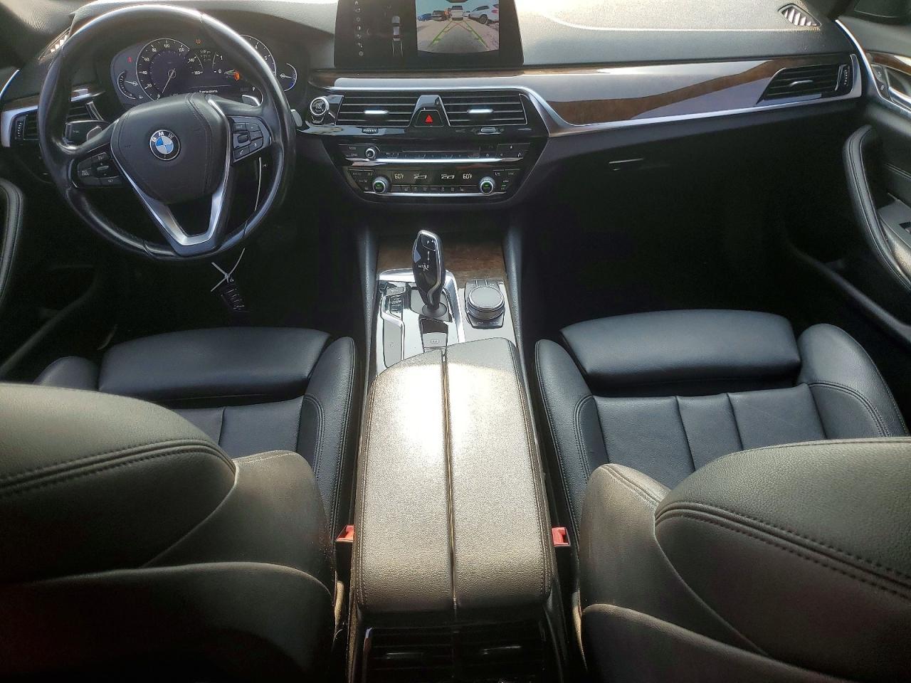 2018 BMW 530 I - zdjęcie 8