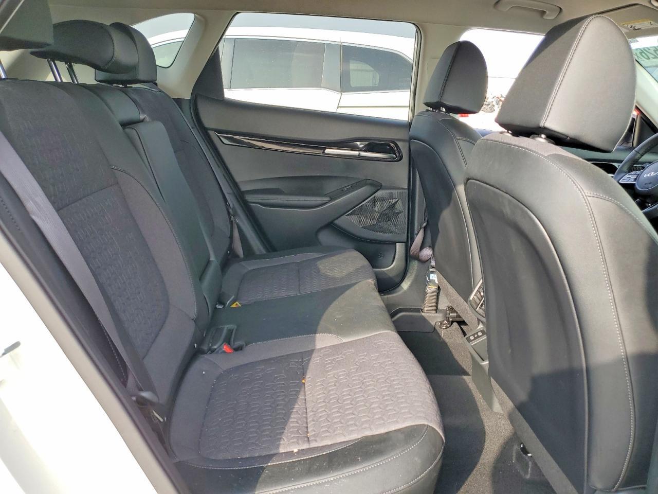 2026 Kia Seltos S - zdjęcie 11