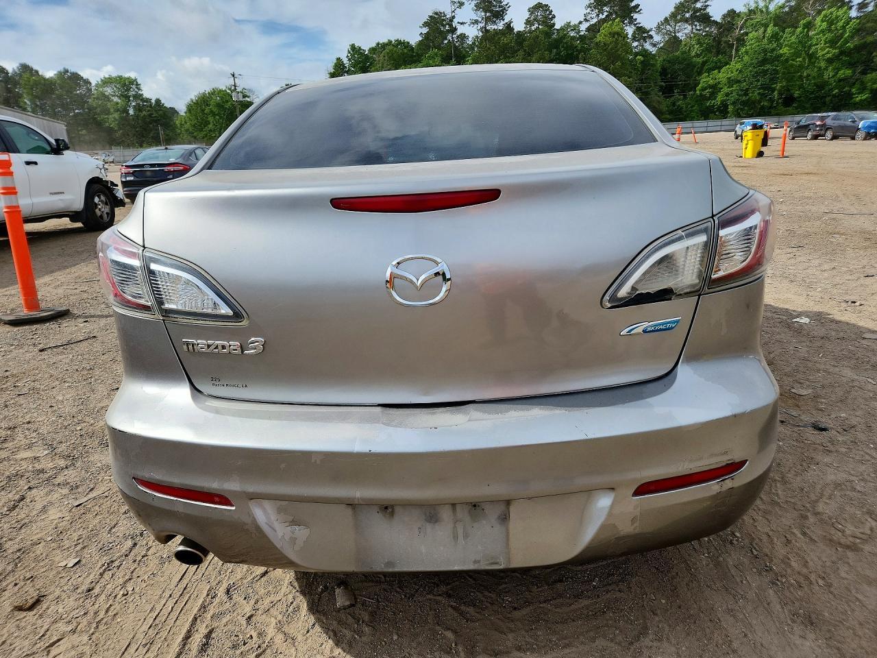 2013 Mazda 3 I - zdjęcie 6