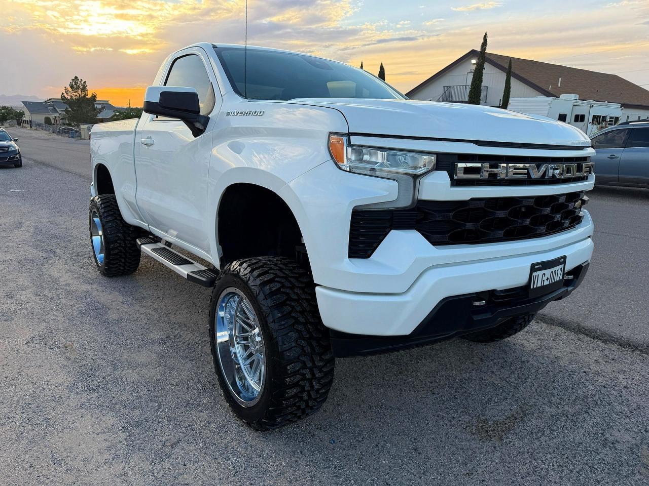 2022 Chevrolet Silverado C1500 - zdjęcie główne