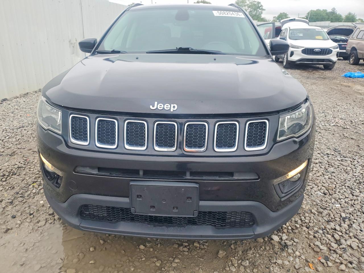 2017 Jeep Compass Latitude - zdjęcie 5