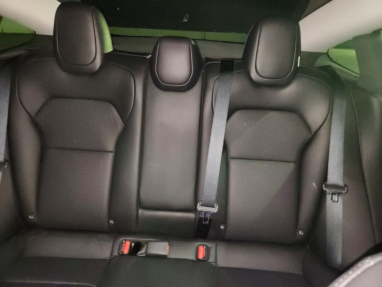 2024 Tesla Model 3 - zdjęcie 10