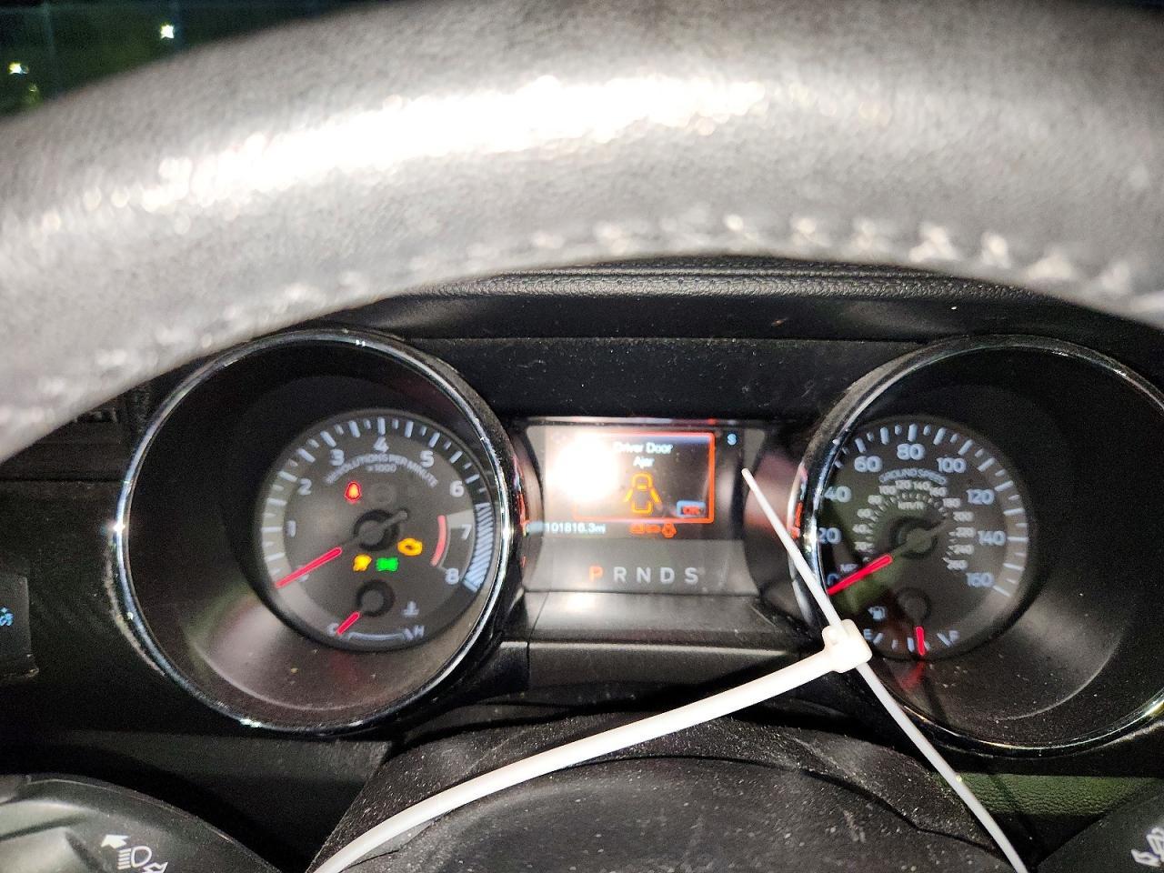 2017 Ford Mustang - zdjęcie 9