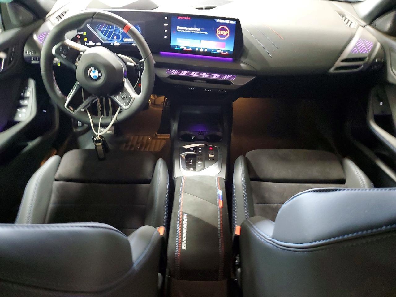 2026 BMW M235Xi - zdjęcie 8