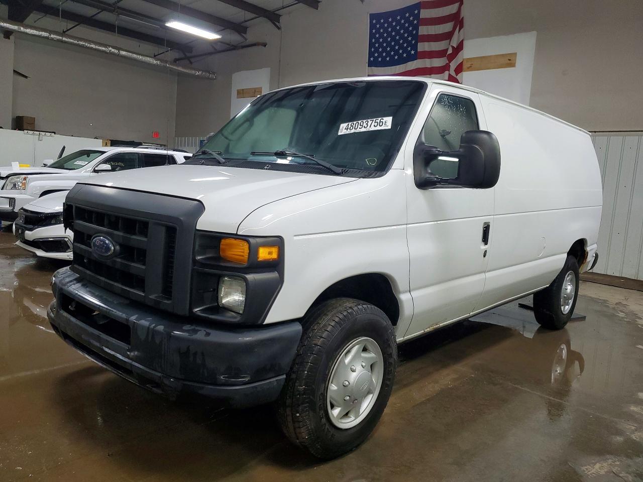 2014 Ford Econoline E250 Van - zdjęcie główne