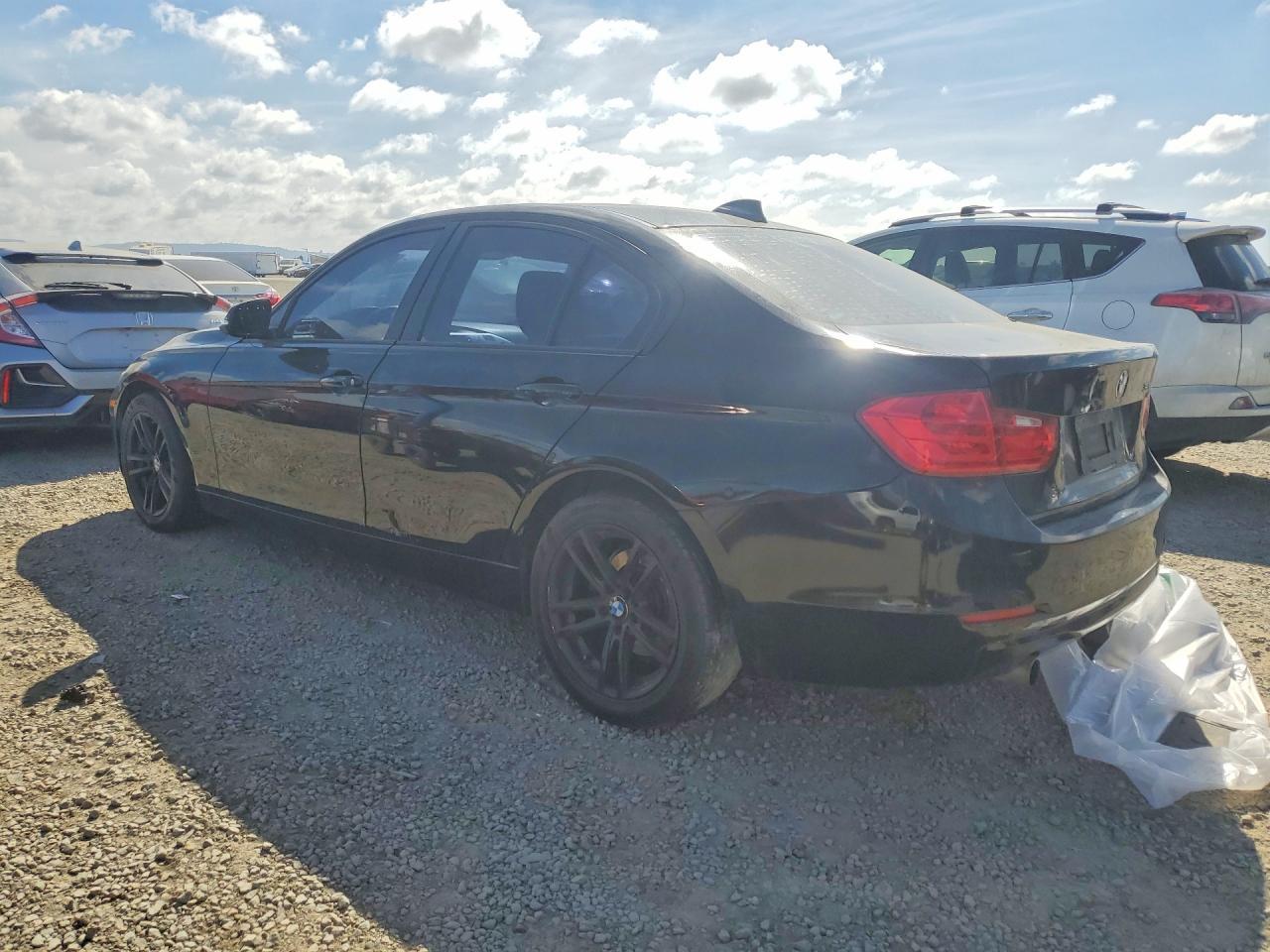 2015 BMW 320I - zdjęcie 2