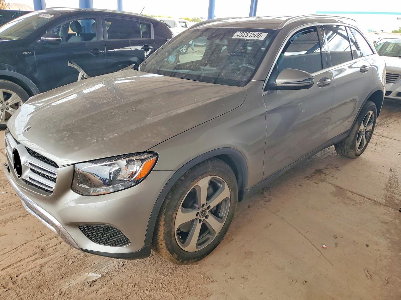 2019 Mercedes-Benz Glc 300 - zdjęcie główne