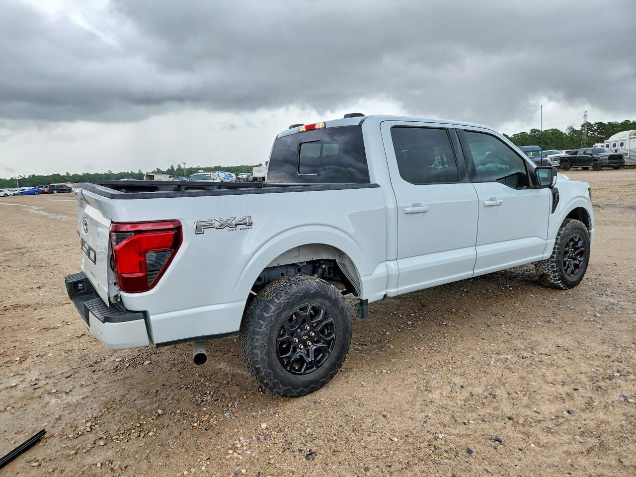 2025 Ford F150 Xlt - zdjęcie 3