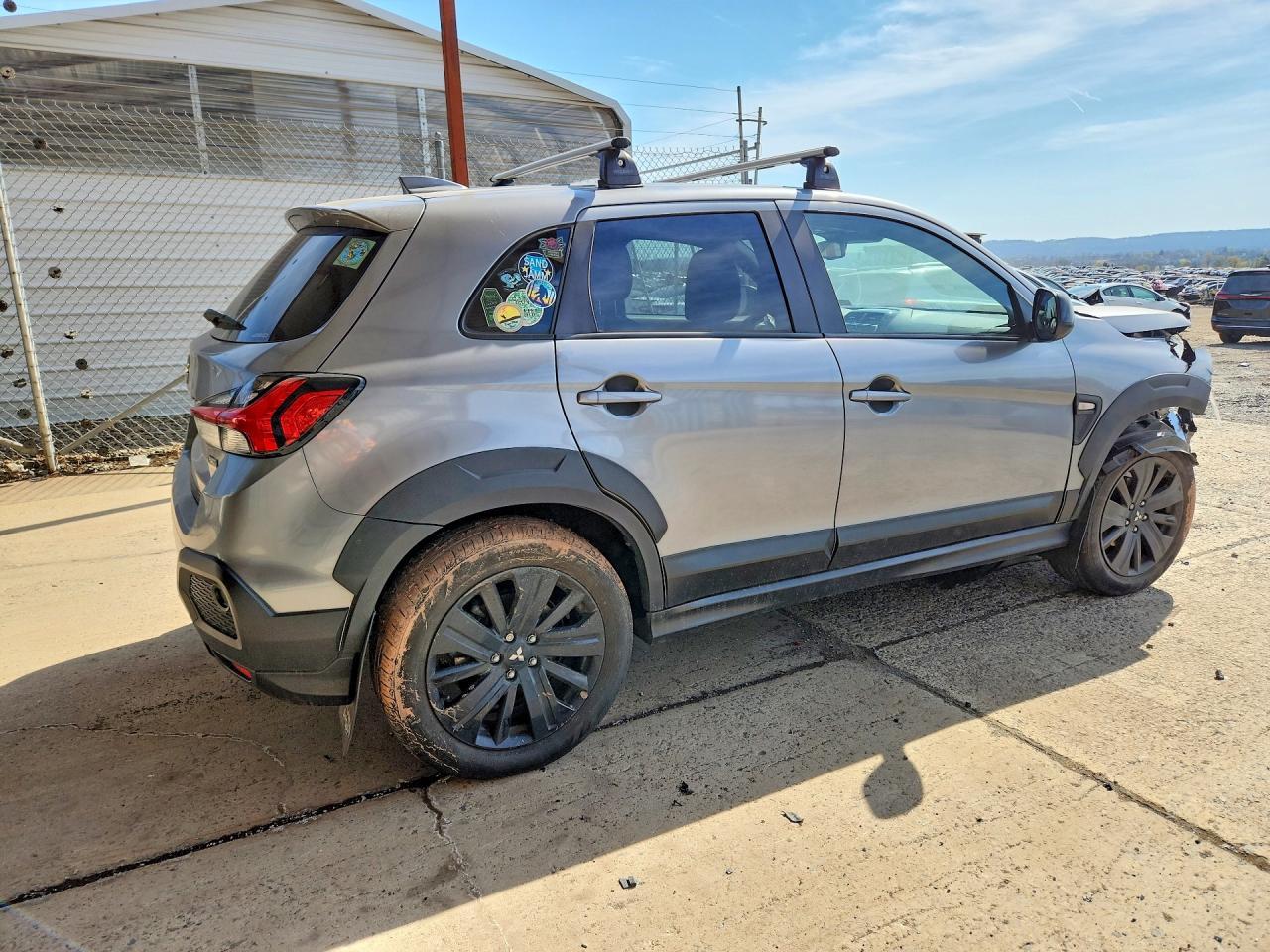 2024 Mitsubishi Outlander Sport S - zdjęcie 3