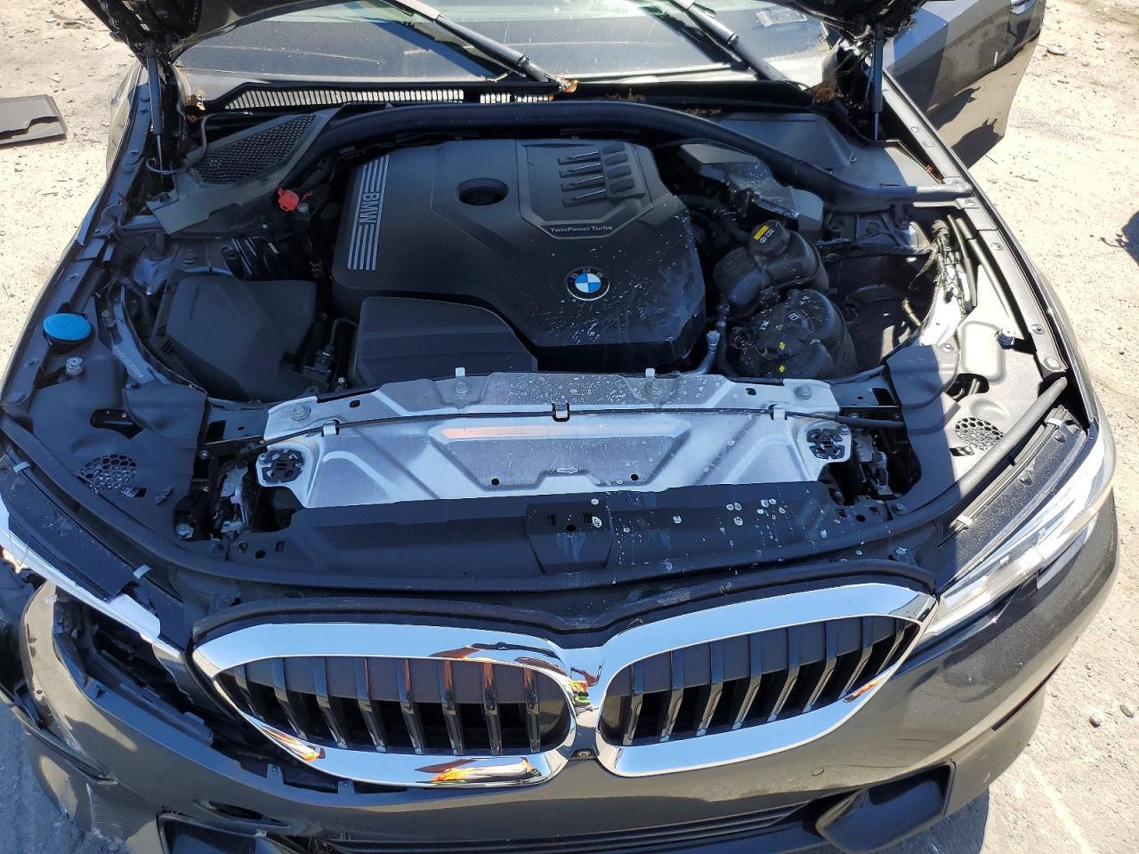 2020 BMW 330I - zdjęcie 11