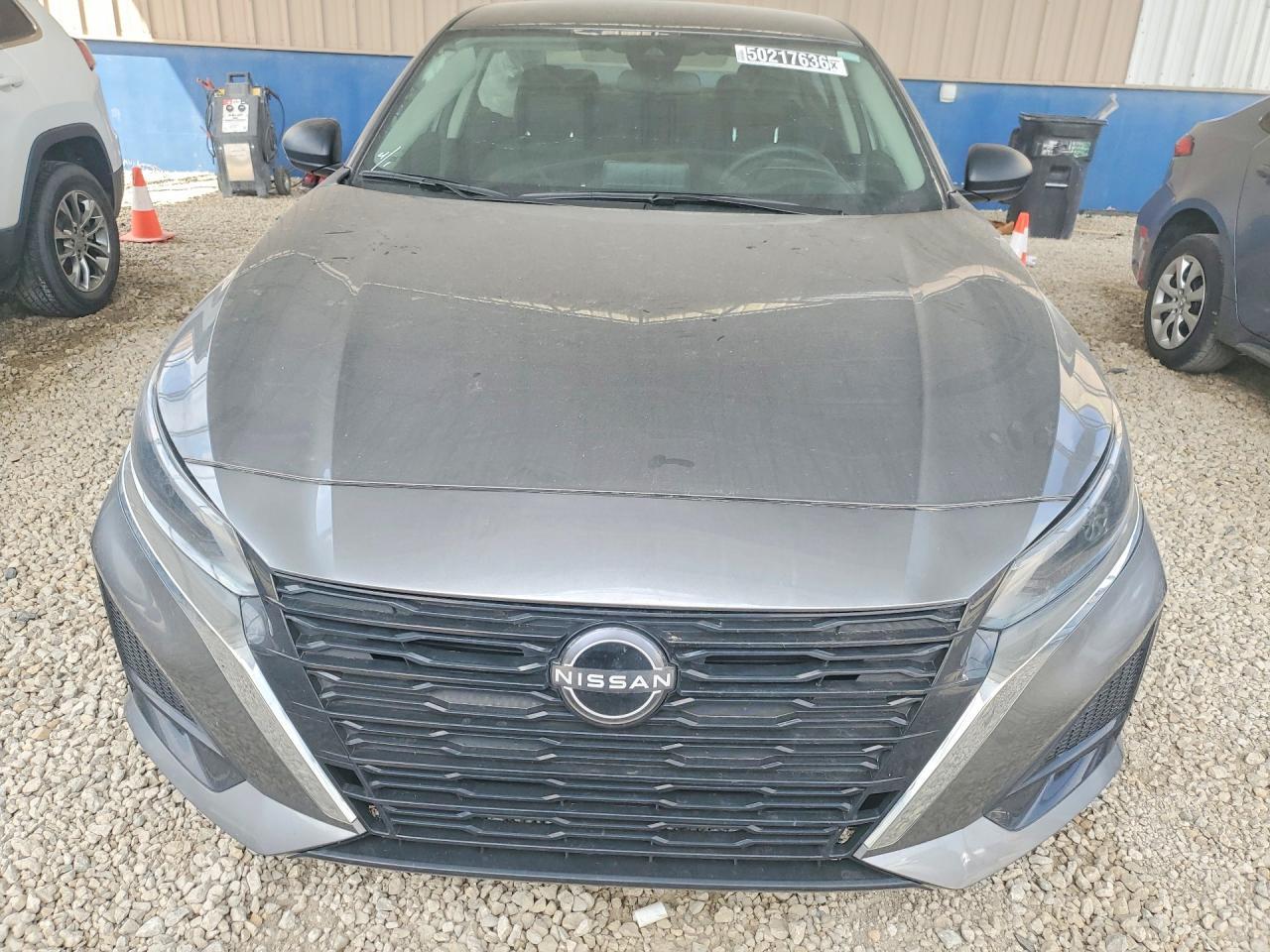 2025 Nissan Altima Sv - zdjęcie 5