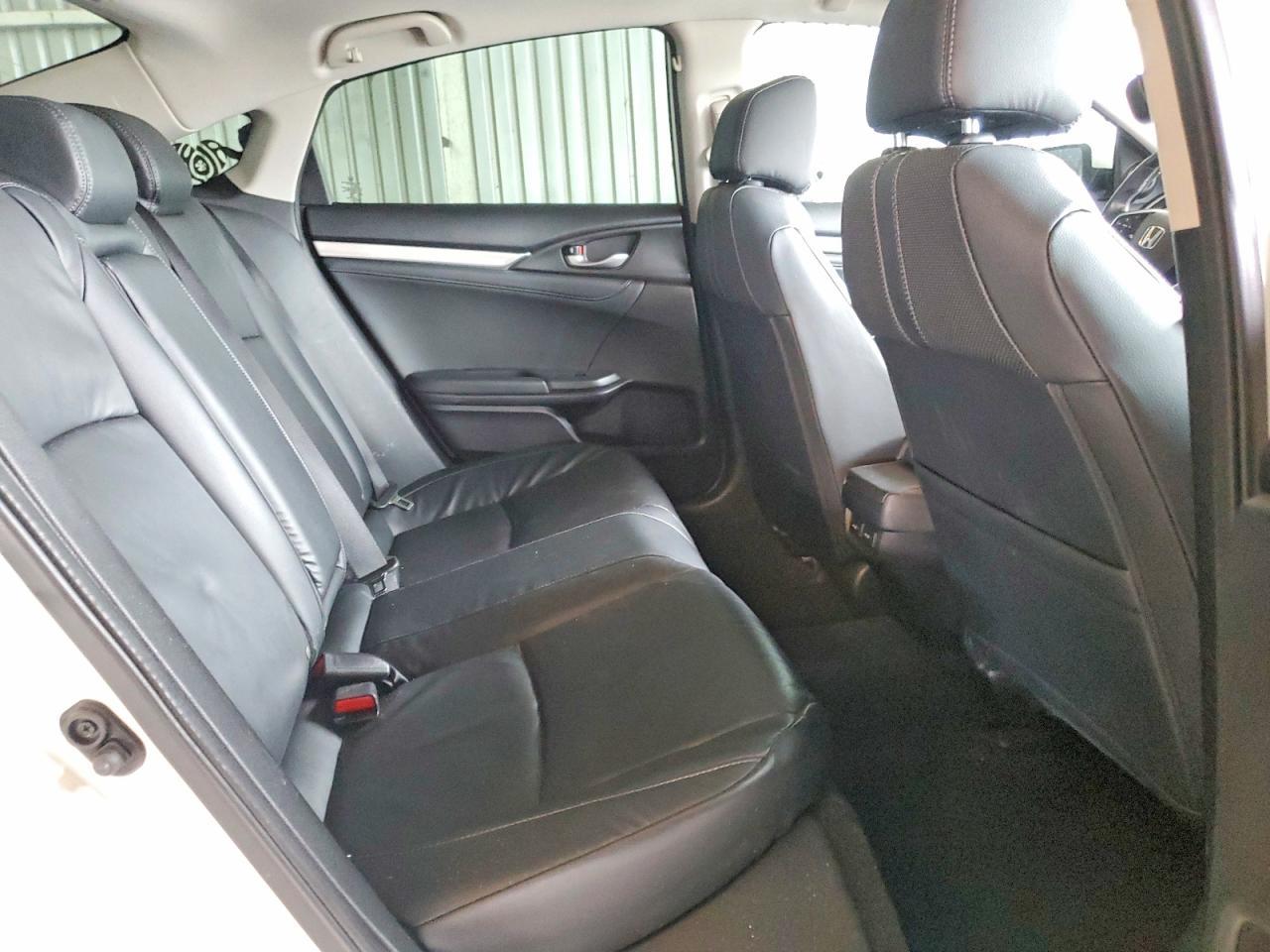 2016 Honda Civic Touring - zdjęcie 10