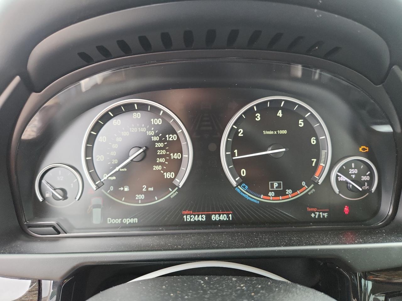 2016 BMW X5 xDrive50I - zdjęcie 9