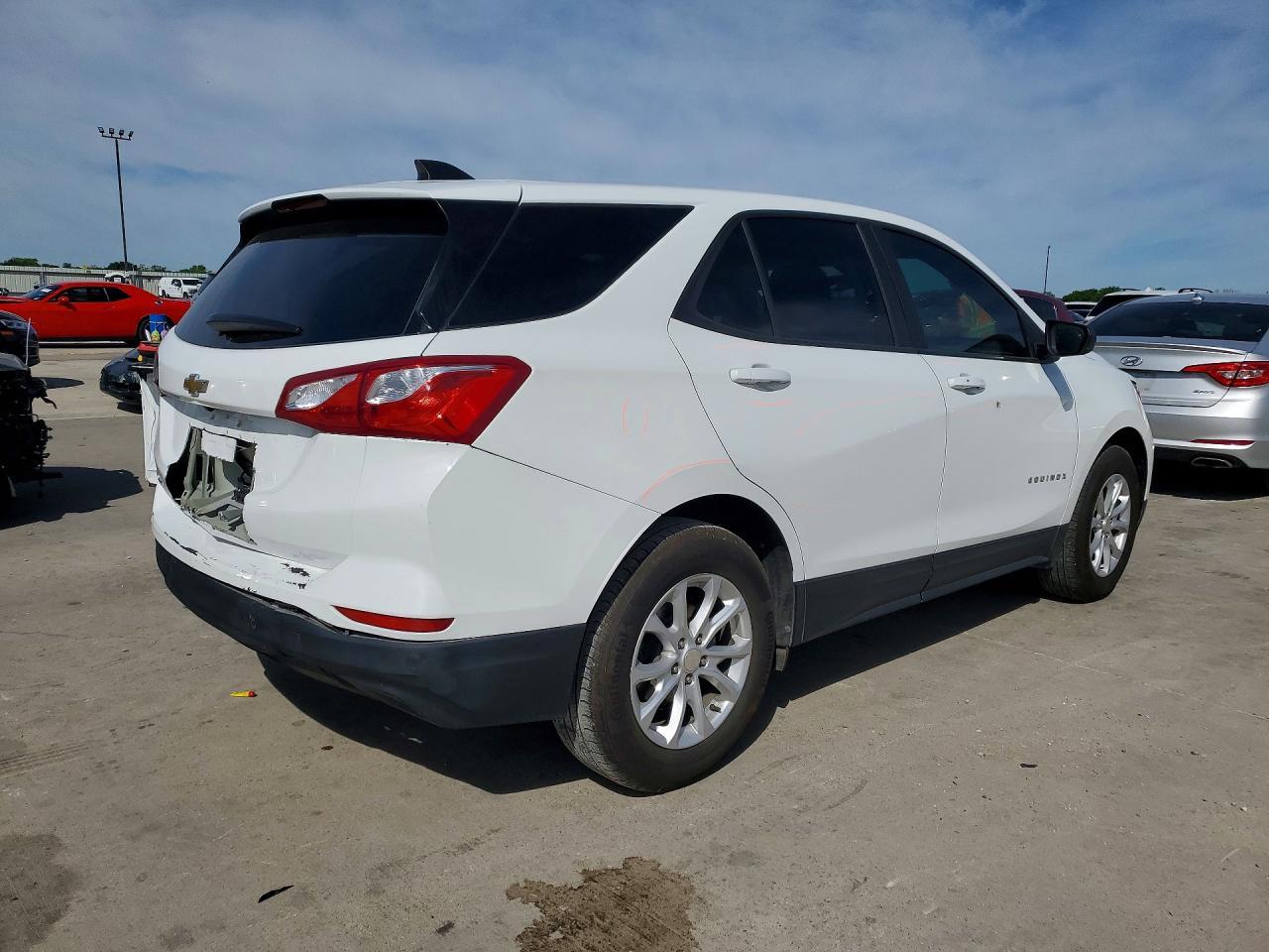 2020 Chevrolet Equinox Ls - zdjęcie 3