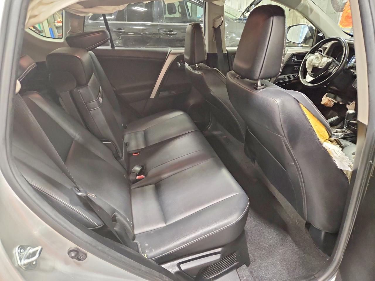 2016 Toyota Rav4 Hybrid Limited - zdjęcie 10