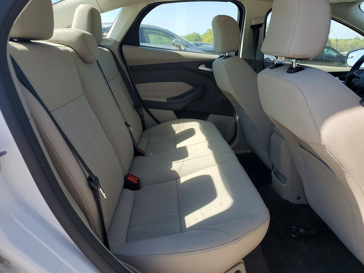 2017 Ford Focus Se - zdjęcie 10