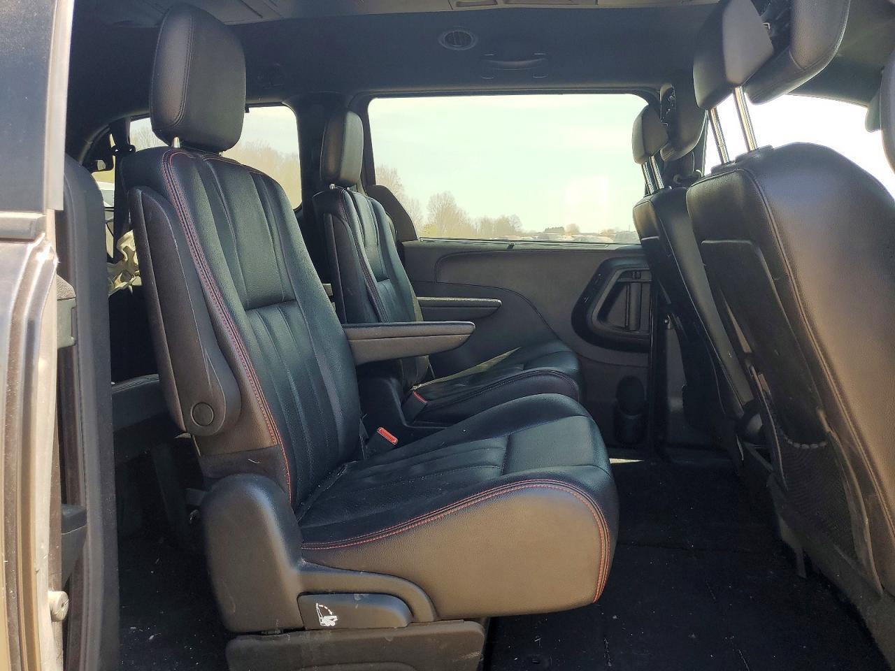 2017 Dodge Grand Caravan Gt - zdjęcie 11