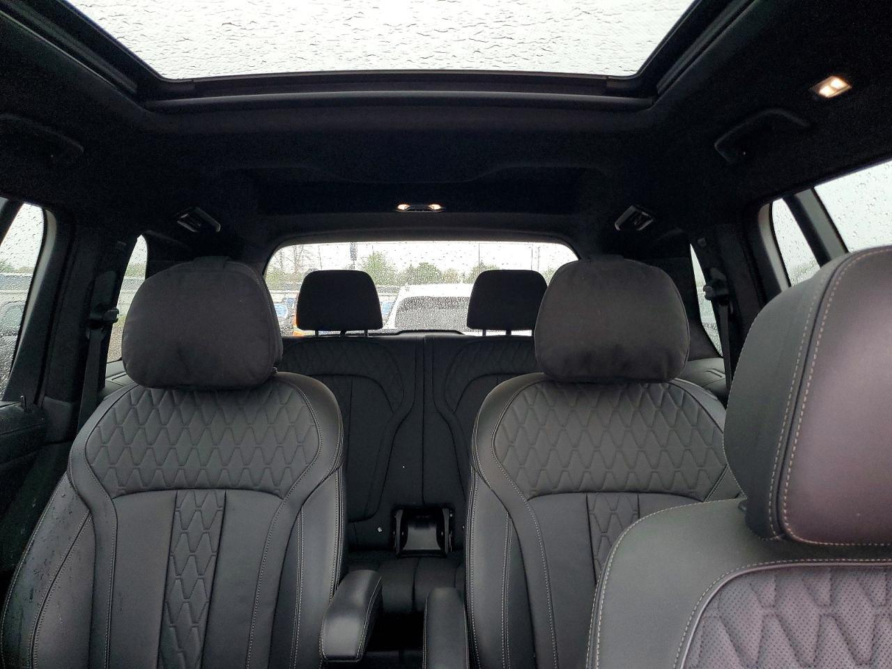 2023 BMW X7 M60I - zdjęcie 10