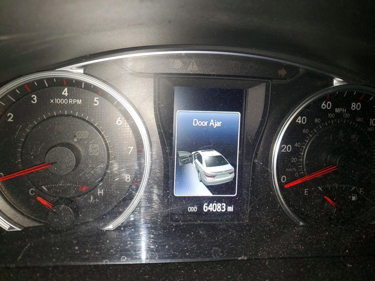 2016 Toyota Camry Se - zdjęcie 9