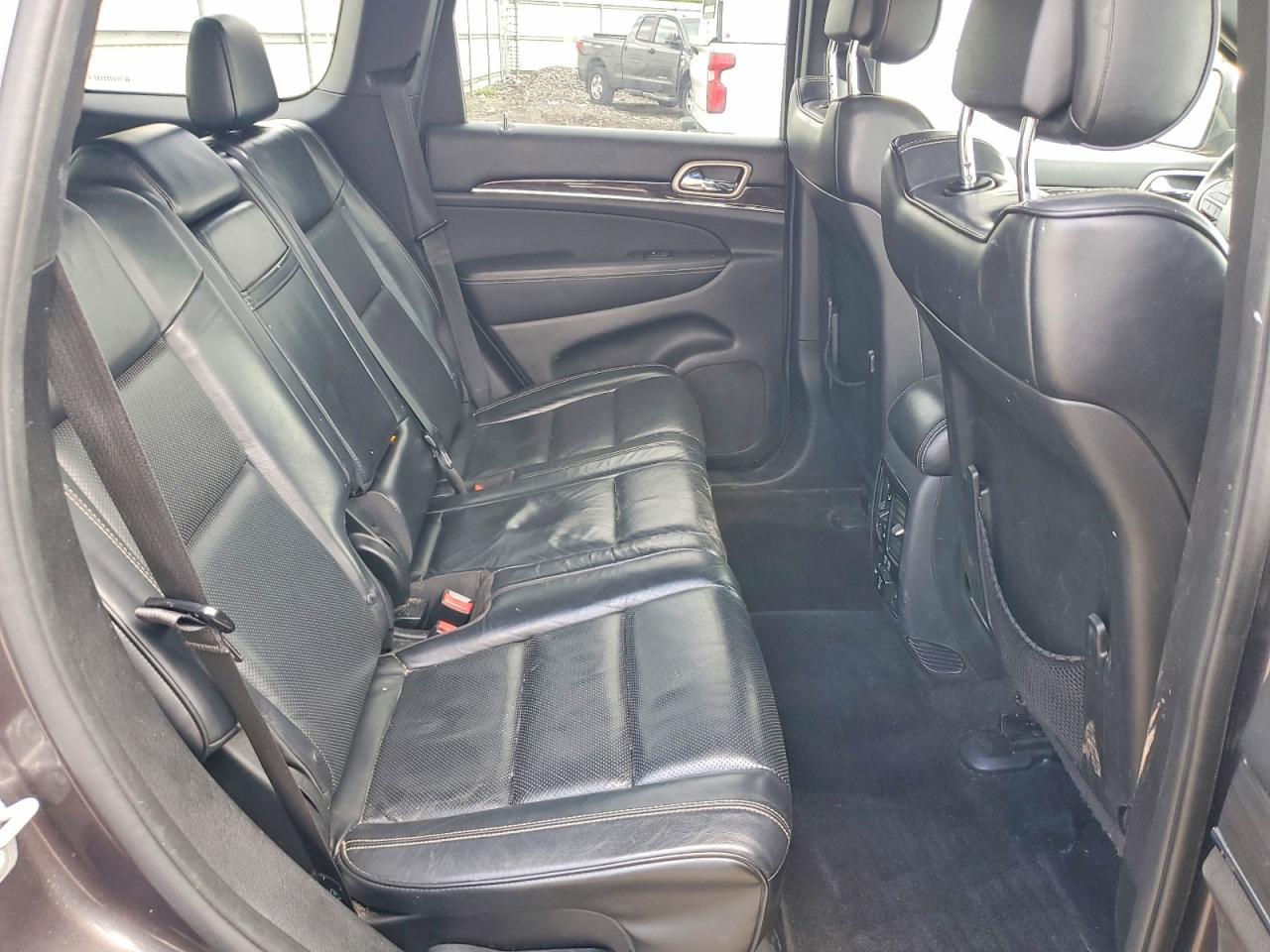 2015 Jeep Grand Cherokee Overland - zdjęcie 11