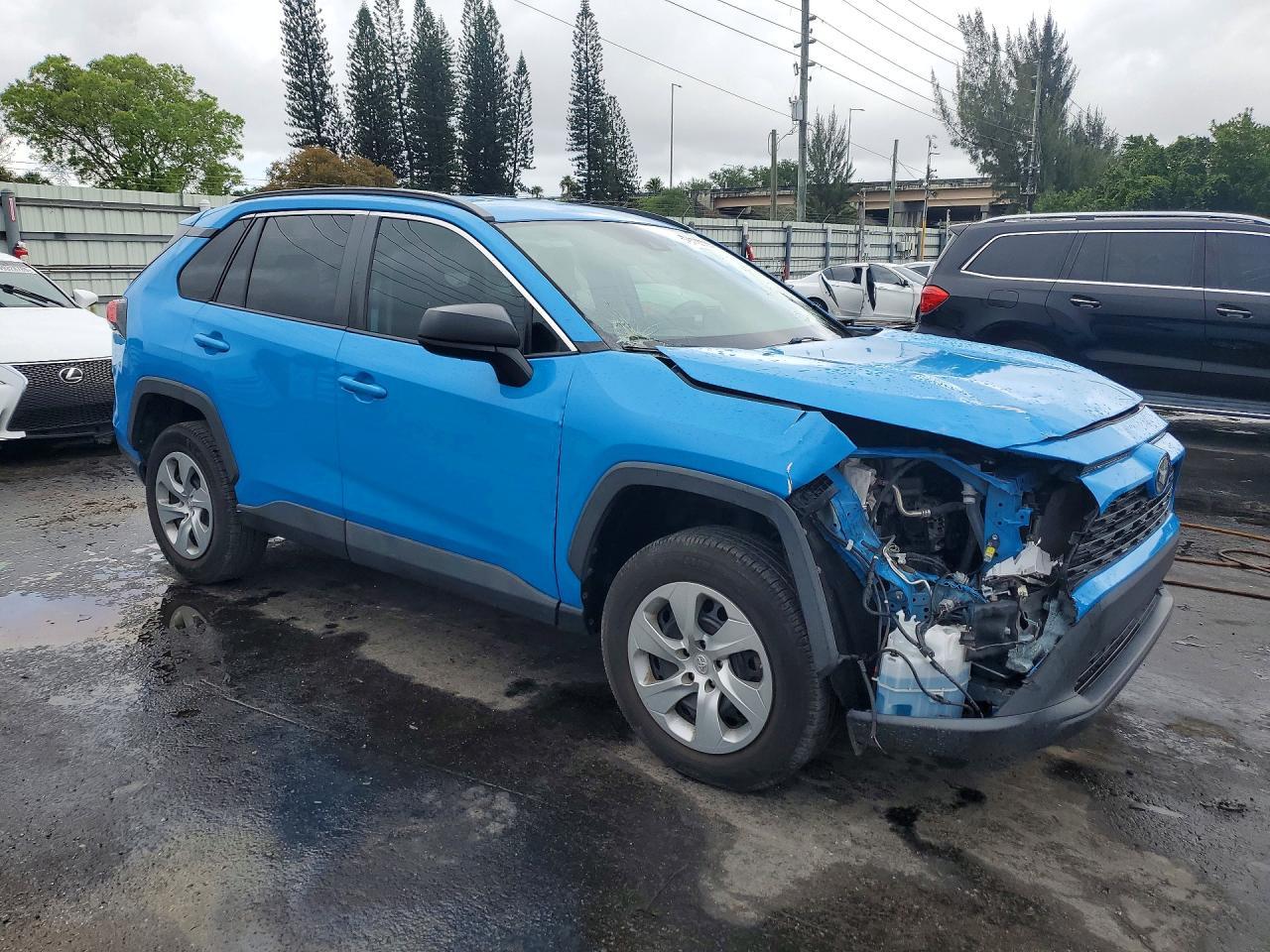 2020 Toyota Rav4 Le - zdjęcie 4