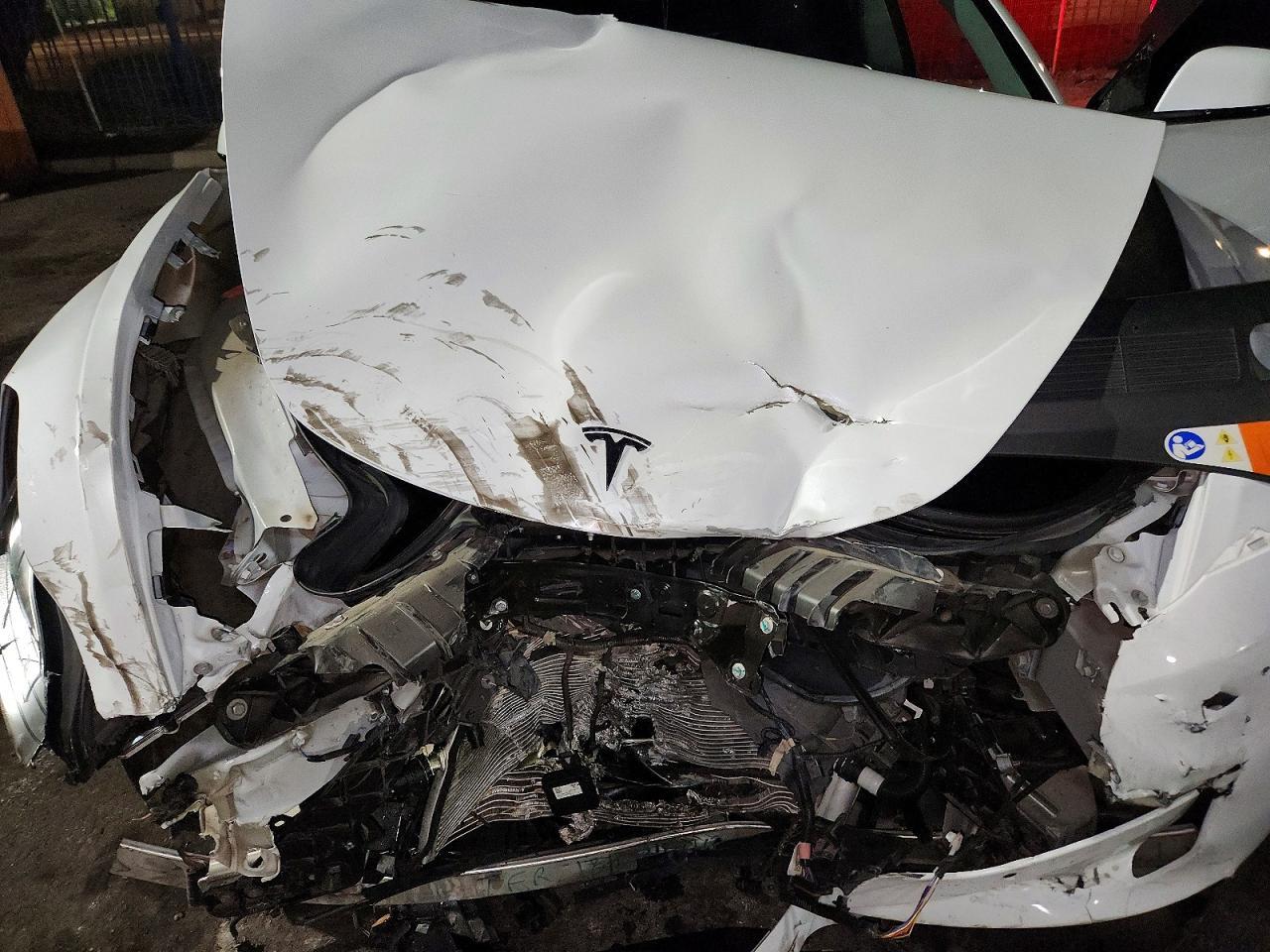 2018 Tesla Model 3 - zdjęcie 12