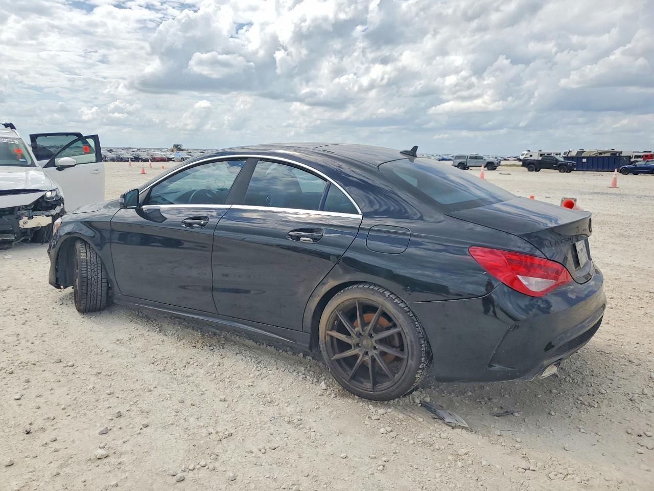 2014 Mercedes-Benz Cla 250 - zdjęcie 2