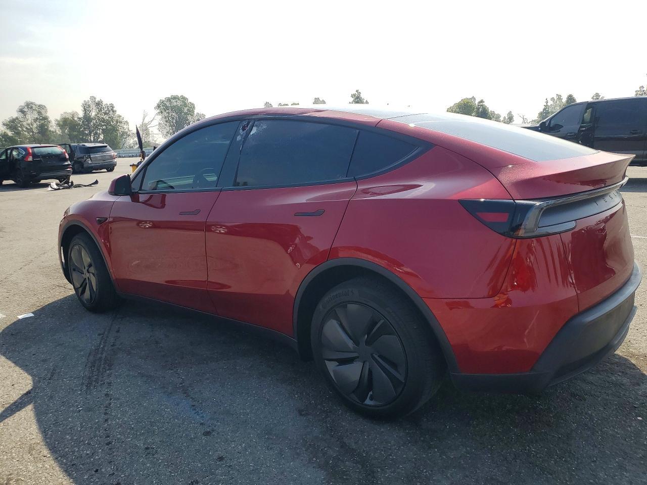 2026 Tesla Model Y - zdjęcie 2