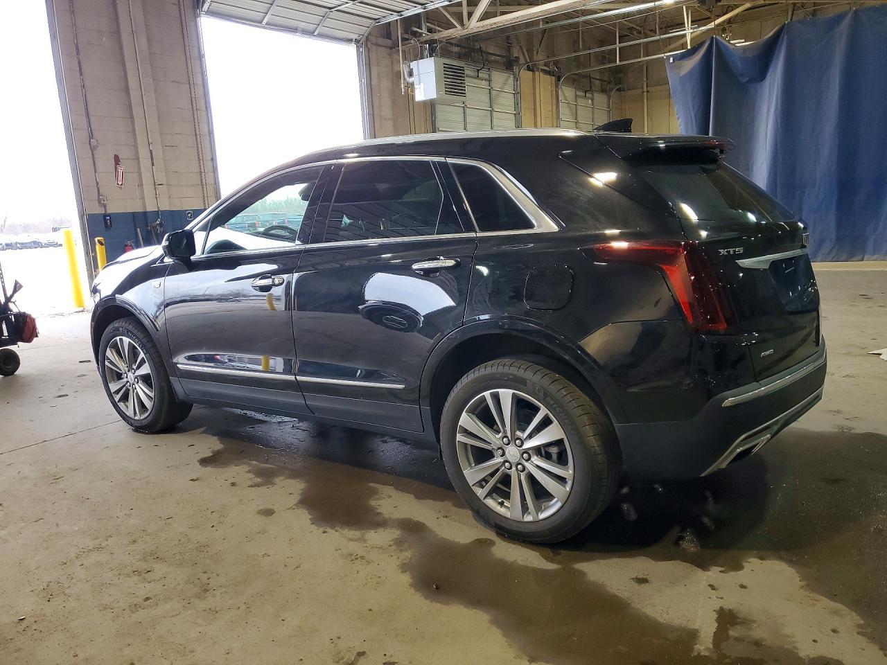 2025 Cadillac Xt5 Premium Luxury - zdjęcie 2
