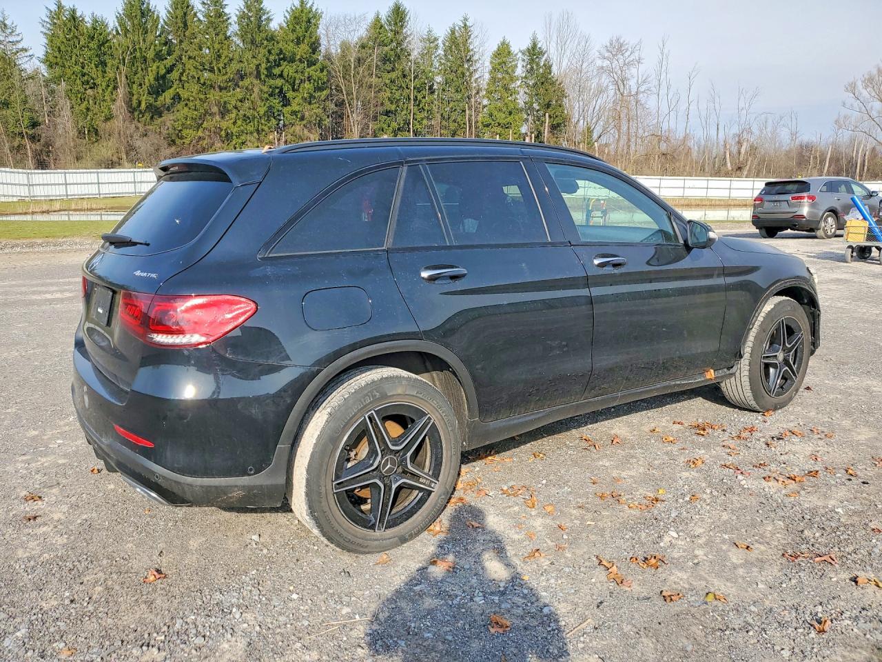 2021 Mercedes-Benz Glc 300 4Matic - zdjęcie 3