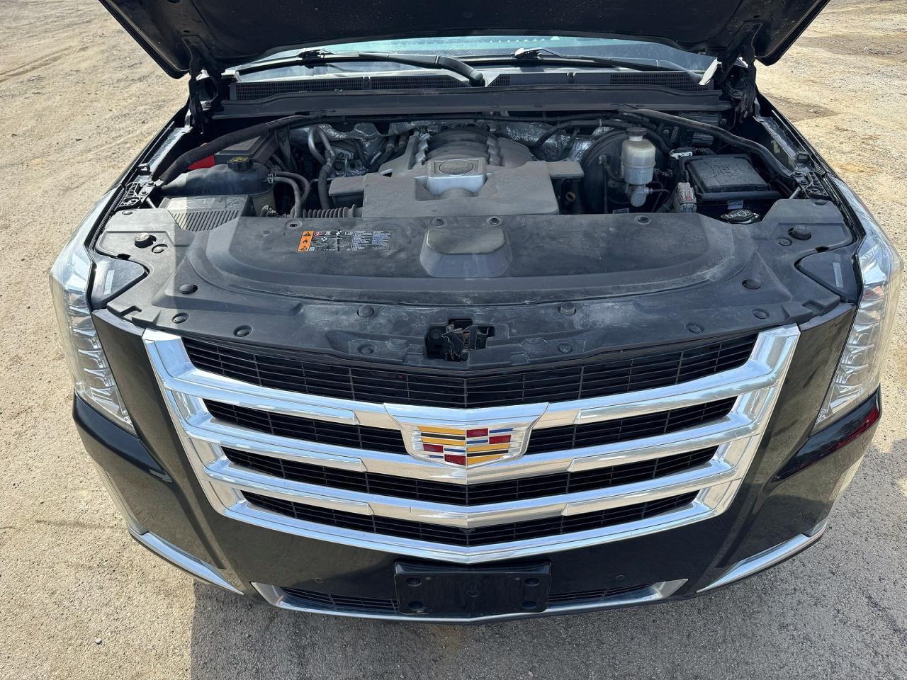 2017 Cadillac Escalade Luxury - zdjęcie 7