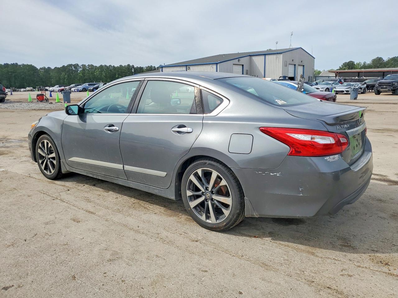 2016 Nissan Altima 2.5 Sr - zdjęcie 2