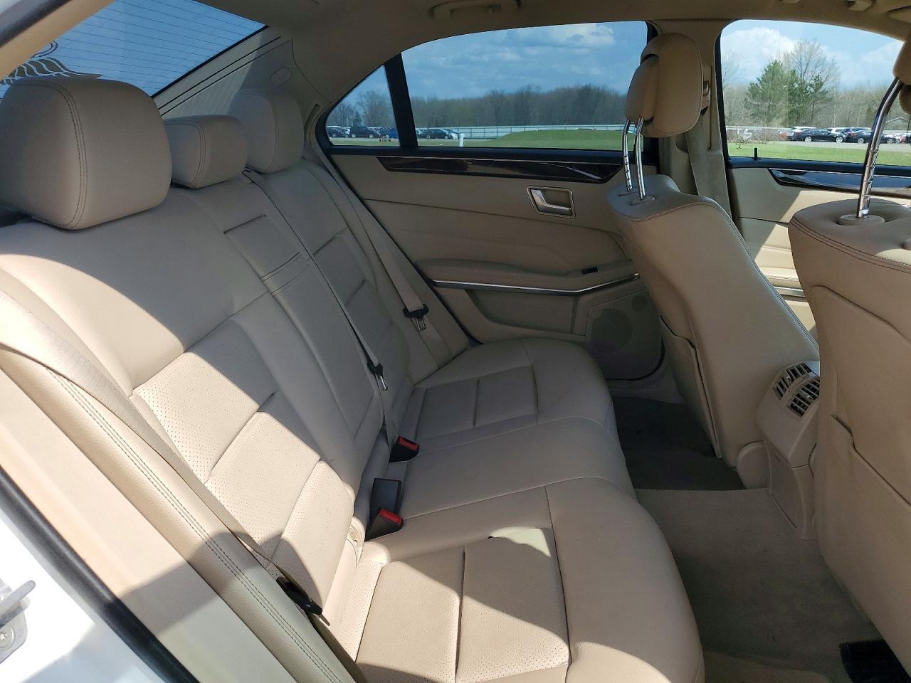 2014 Mercedes-Benz E 350 4Matic - zdjęcie 10