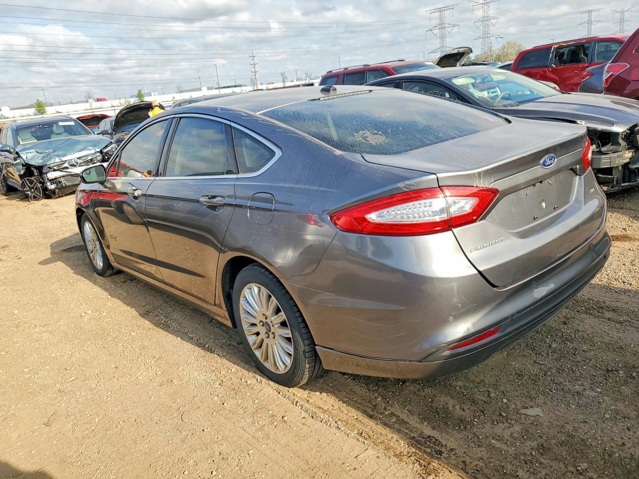 2013 Ford Fusion Se Phev - zdjęcie 2
