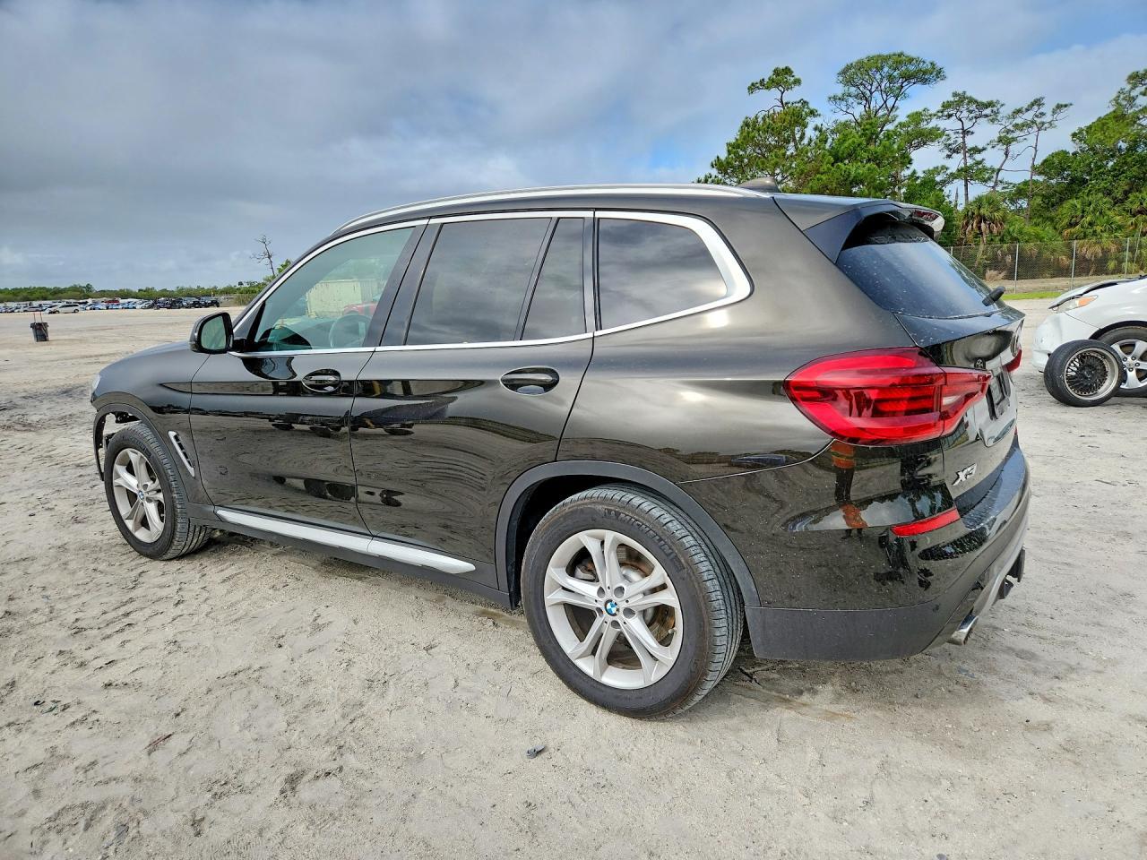 2020 BMW X3 Sdrive30I - zdjęcie 2
