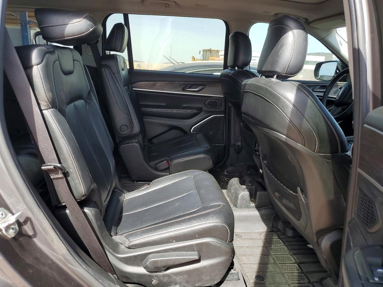 2021 Jeep Grand Cherokee L Limited - zdjęcie 11