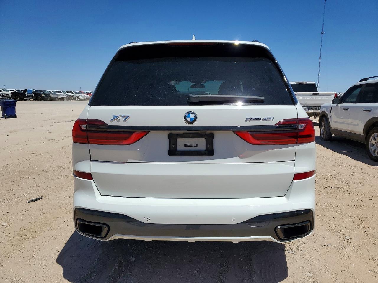 2022 BMW X7 xDrive40I - zdjęcie 6