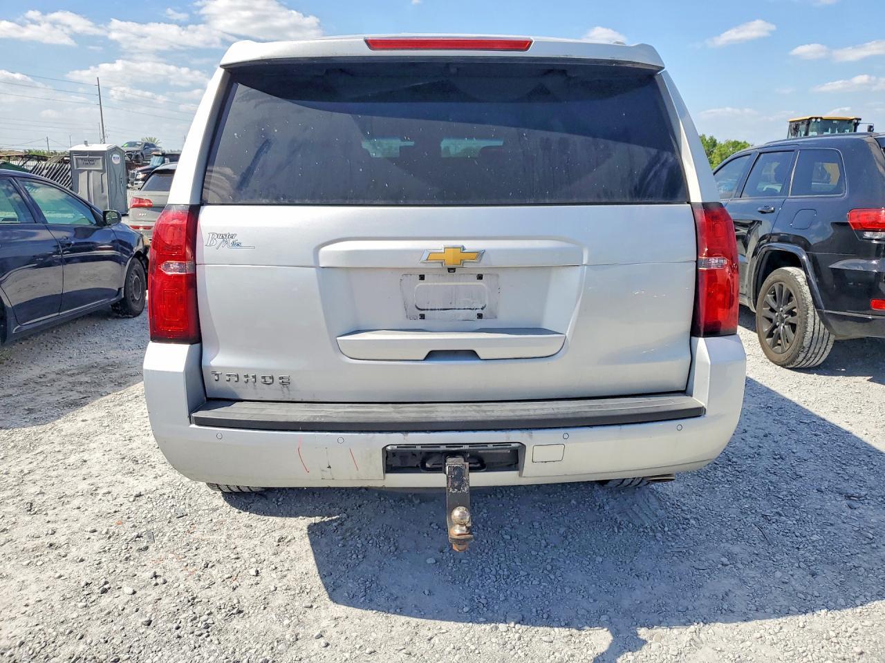 2019 Chevrolet Tahoe K1500 Lt - zdjęcie 6