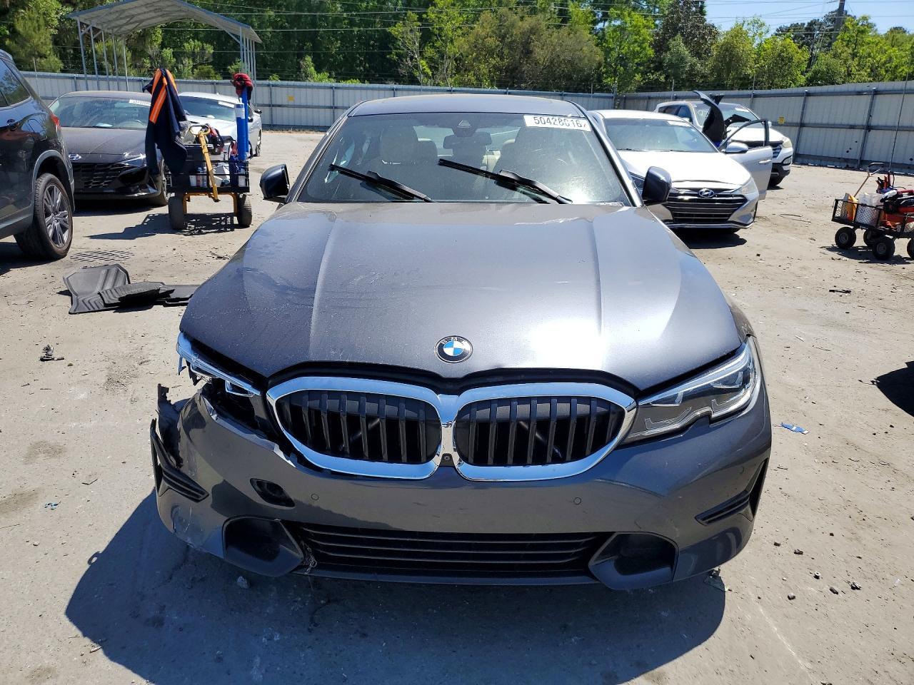 2020 BMW 330I - zdjęcie 5