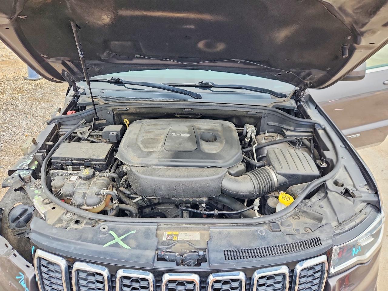 2017 Jeep Grand Cherokee Laredo - zdjęcie 12