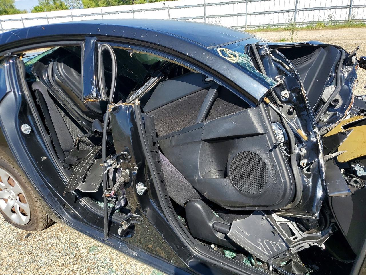 2013 Mazda 3 I - zdjęcie 12