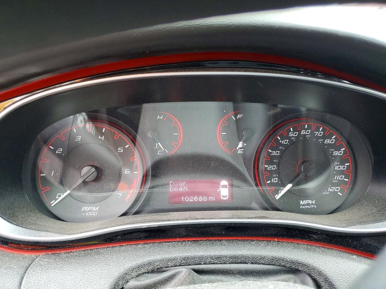 2016 Dodge Dart Sxt - zdjęcie 9