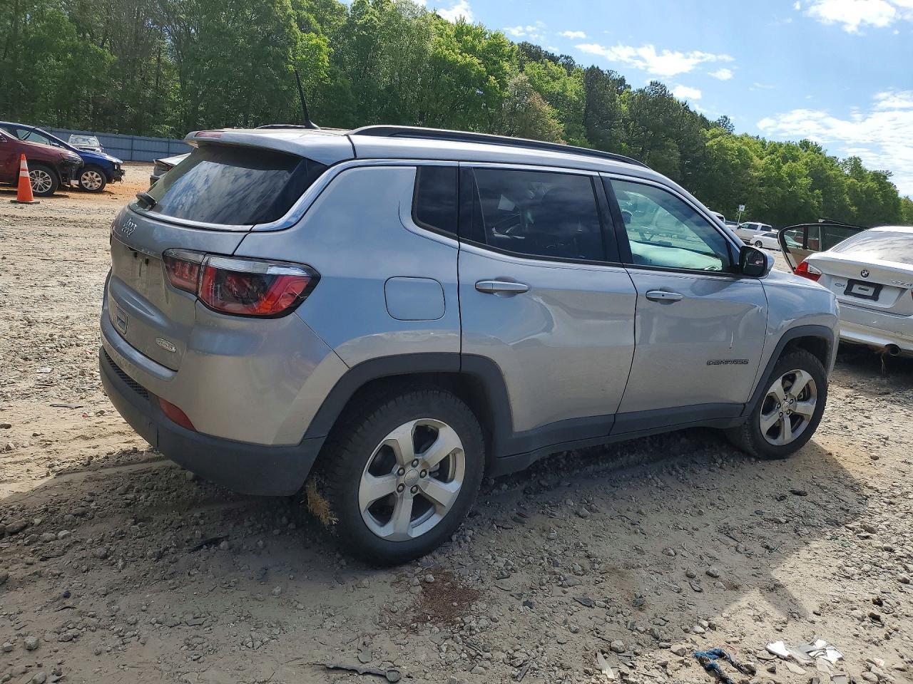 2017 Jeep Compass Latitude - zdjęcie 3
